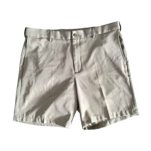 PGA Tour Shorts Men’s Size 40 Tan Golf Pockets Khaki - Picture 1 of 5